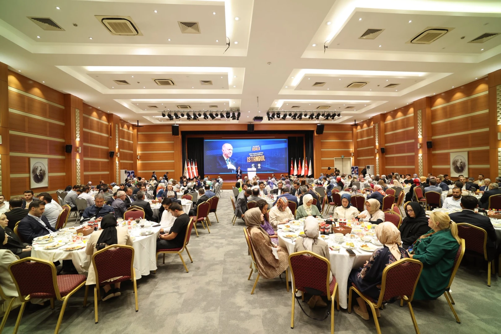 AK Partimizin 24. kuruluş yıl dönümünde, İl Başkanlığımızda dava arkadaşlarımızla buluştuk