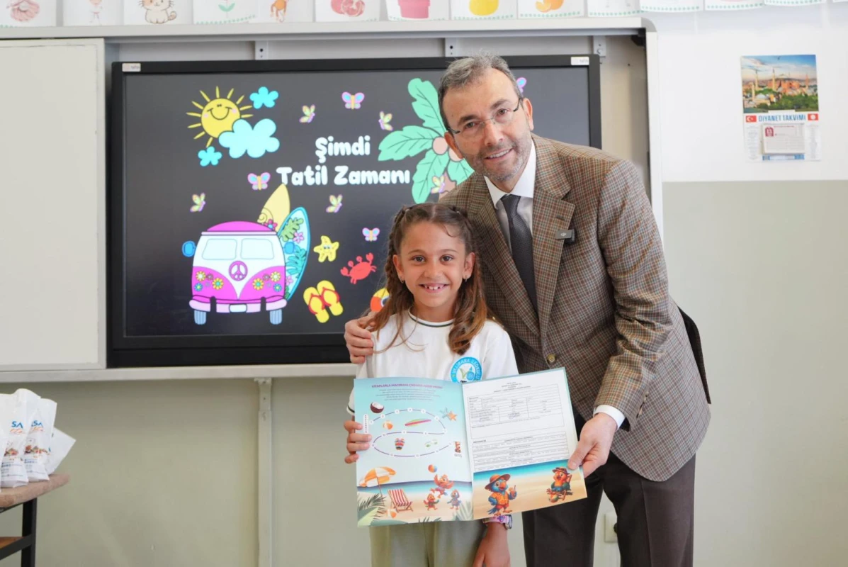 2024-2025 eğitim öğretim yılının kapanış programında öğrencilerimizin karne sevincini paylaştık