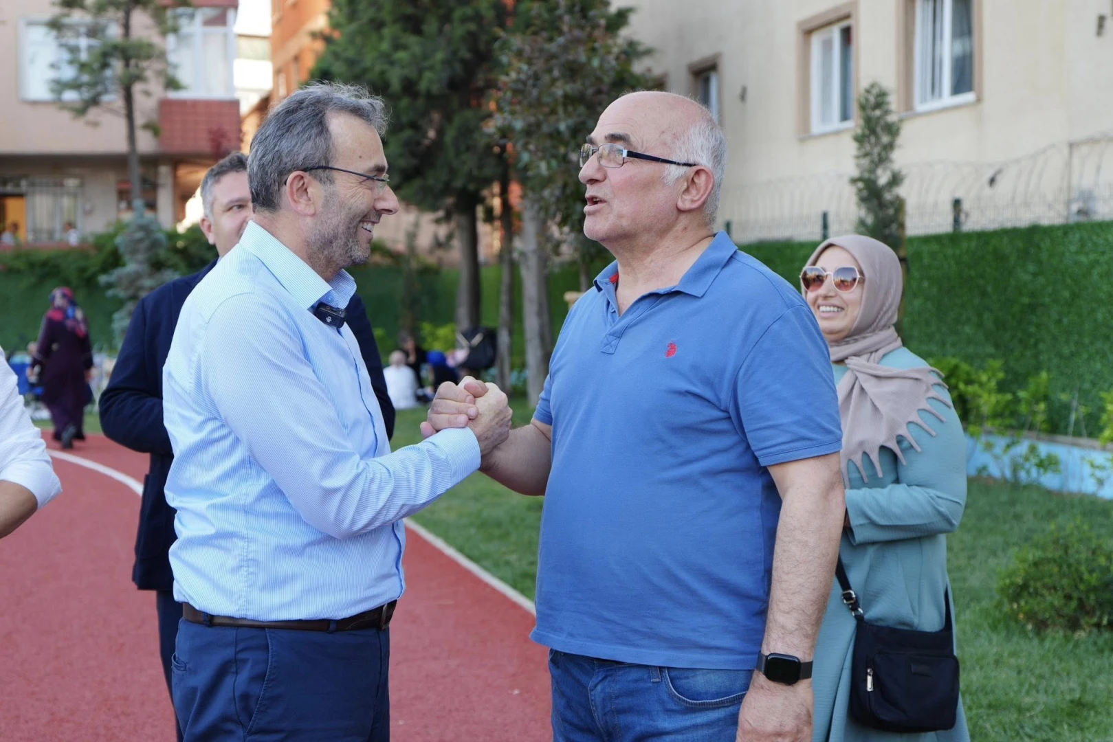 Yeniden hizmete aldığımız Çamçeşme Parkı’nda komşularımızla bir araya geldik