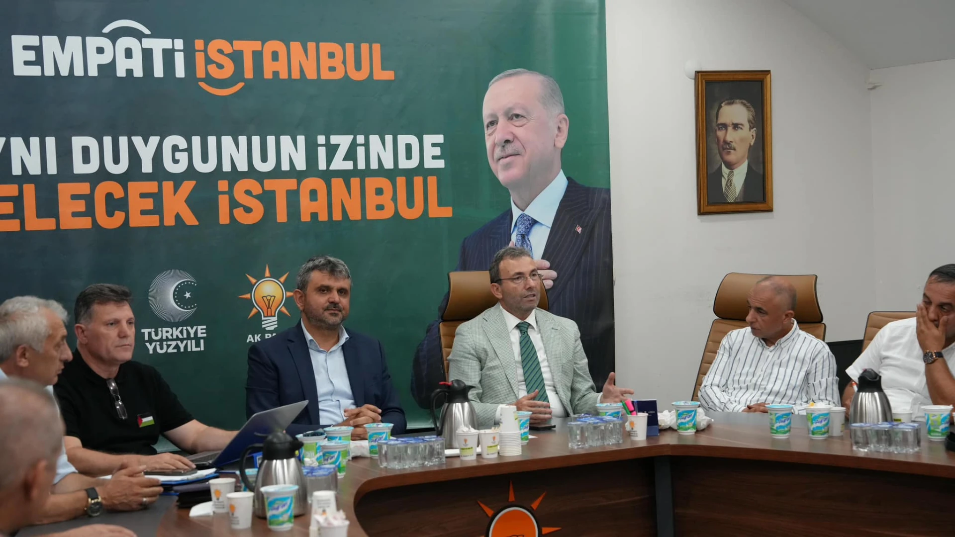 İlçe Başkanımız Özer Sarıkaya ve Mahalle Başkanlarımız ile birlikte istişare toplantımızı gerçekleştirdik