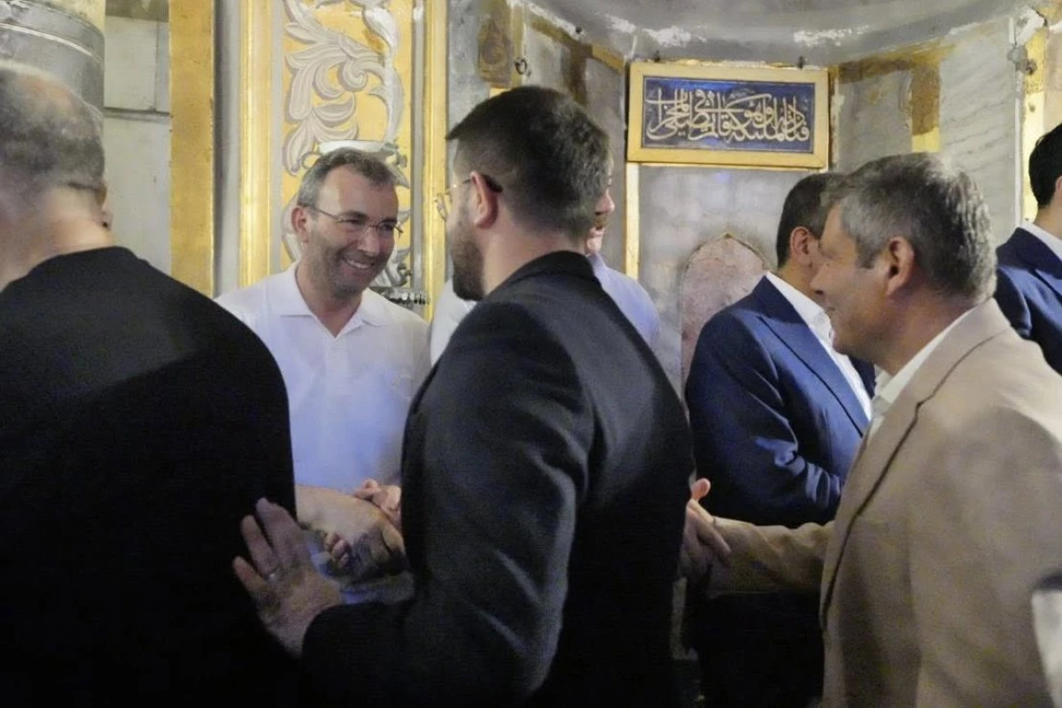 Ayasofya’nın ibadete açılışının 5. yılında sabah namazında saf tuttuk