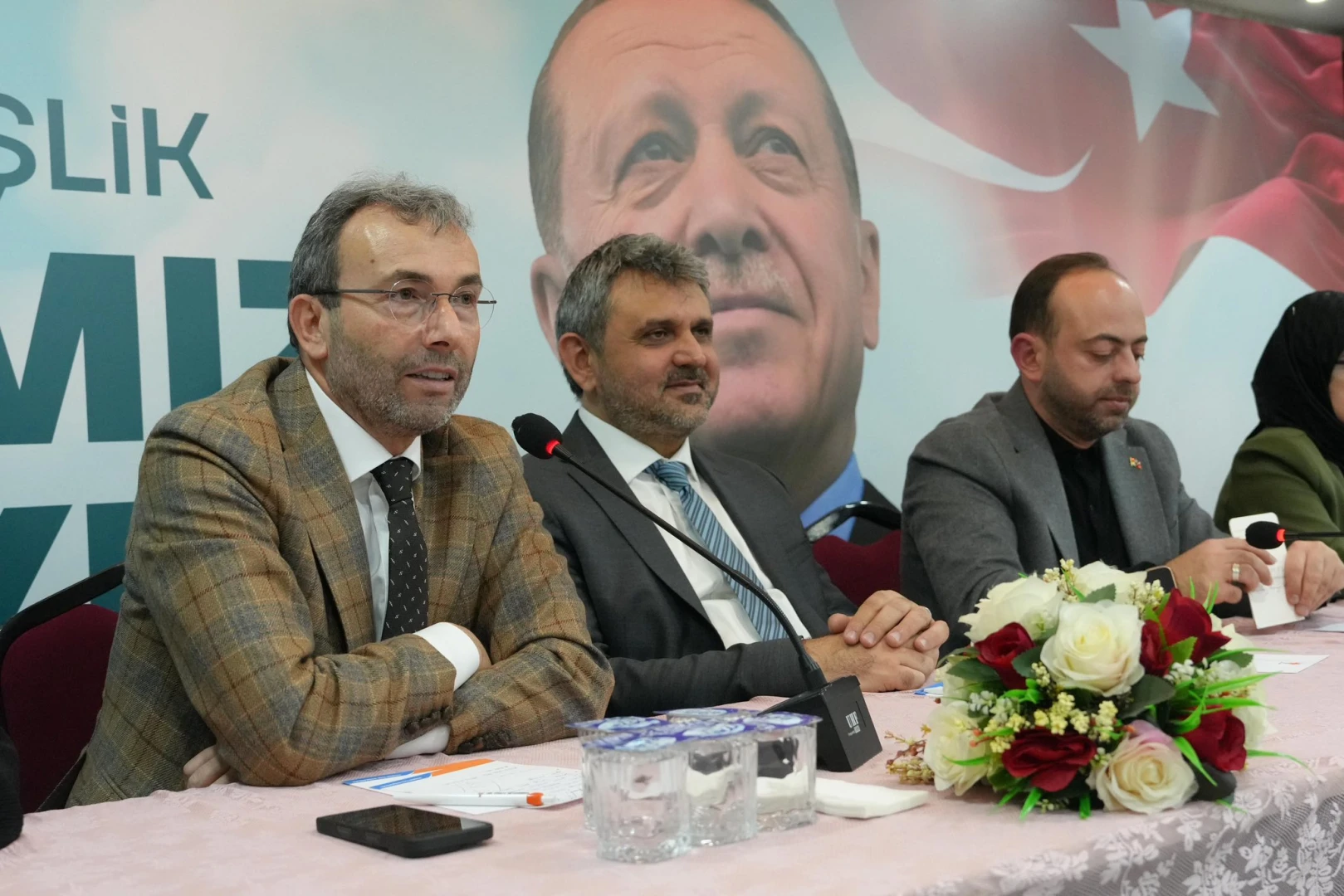 İlçe başkanlığımızda düzenlenen danışma meclisinde teşkilat mensuplarımızla buluştuk