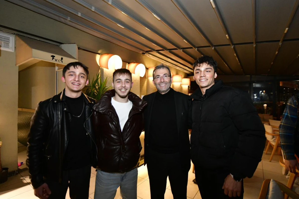 Batı Mahallemizde bulunan Brothers Cafe'yi ziyaret ettik