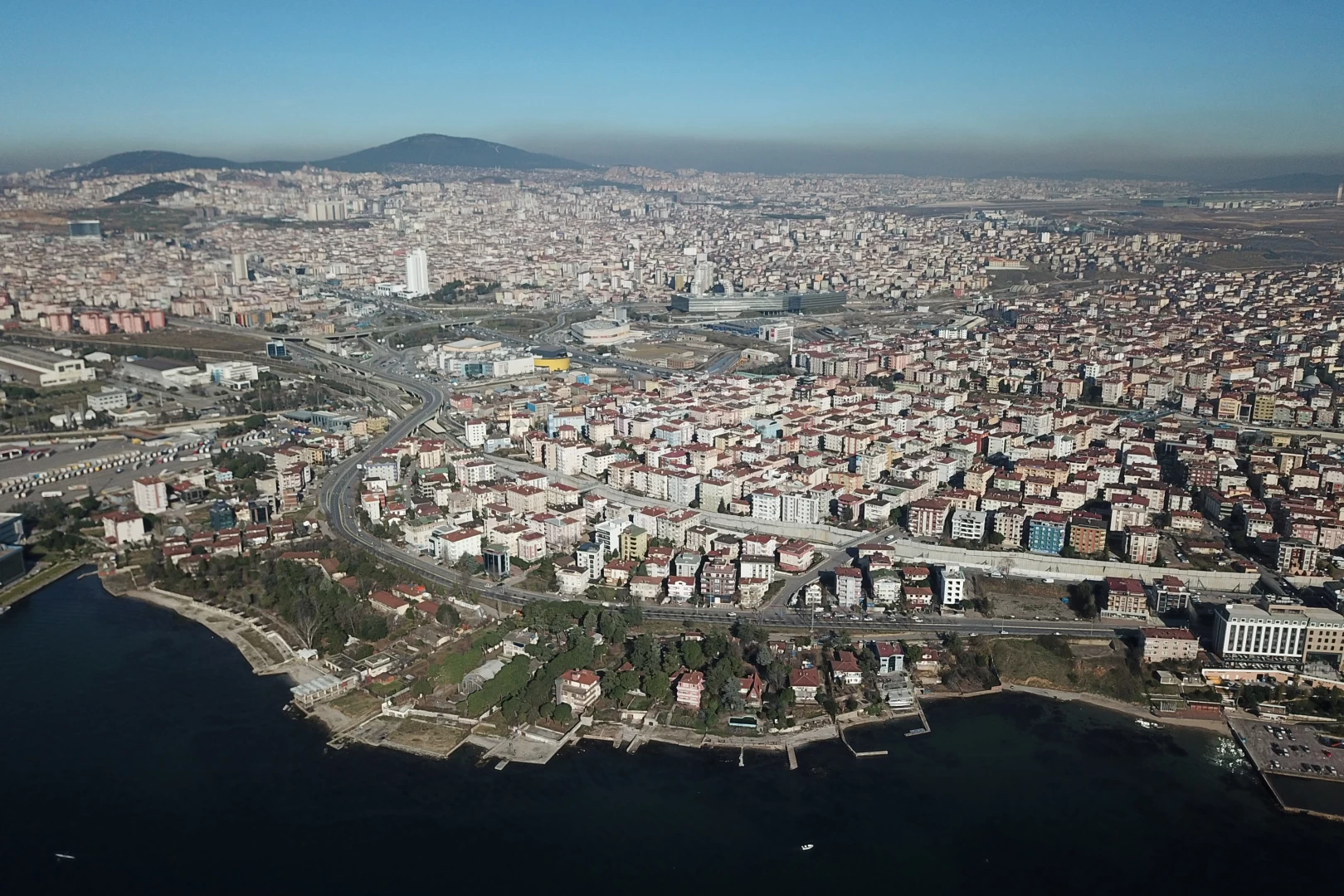 Güzelyalı Sahili Millet Bahçesi