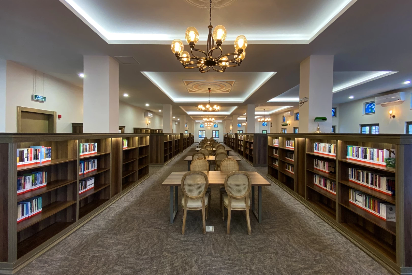 Esenyalı Kütüphanesi