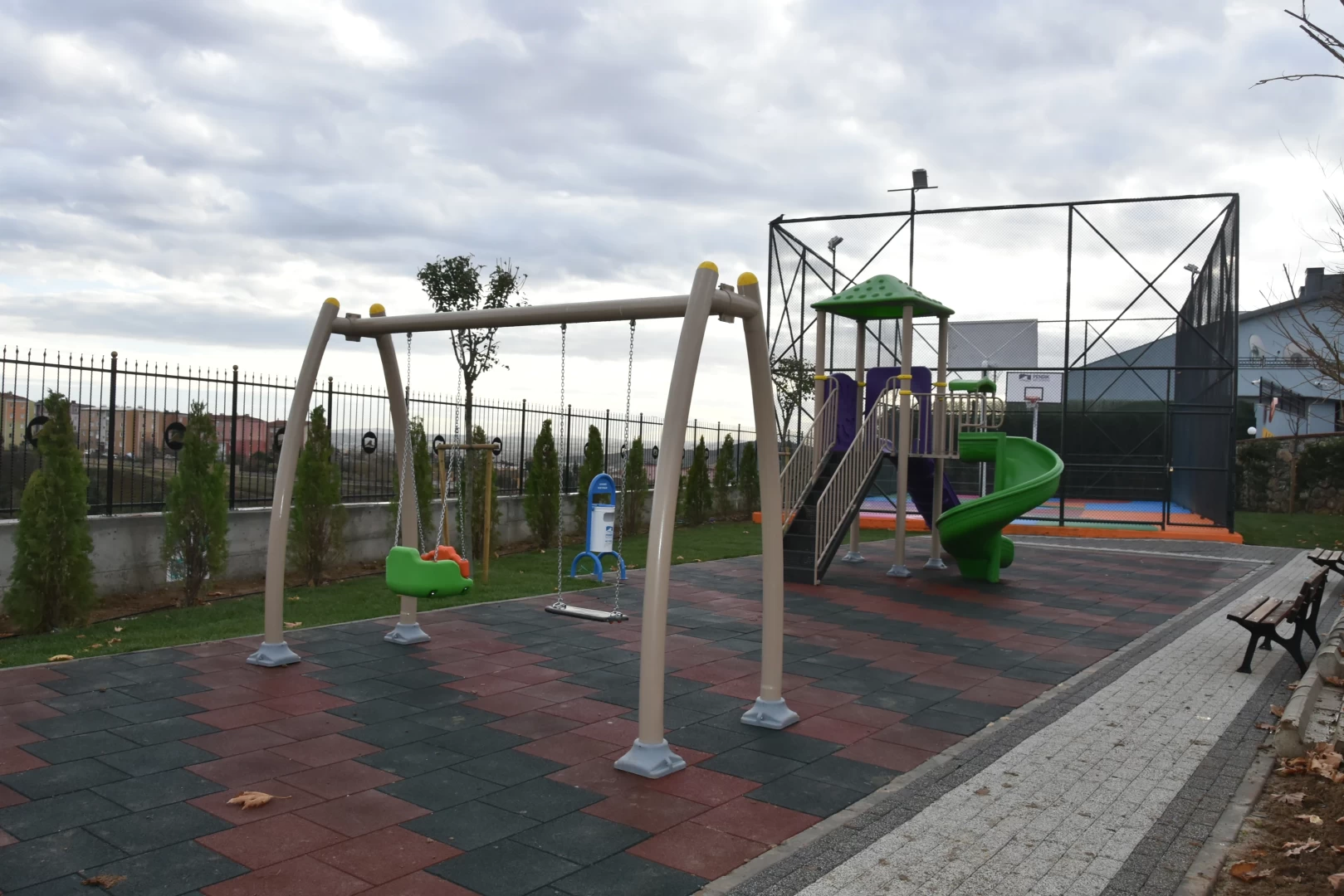 Gökay Sokak Basketbol Sahası