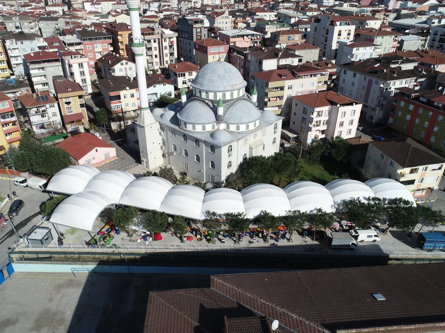 Esenyalı Semt Pazarı