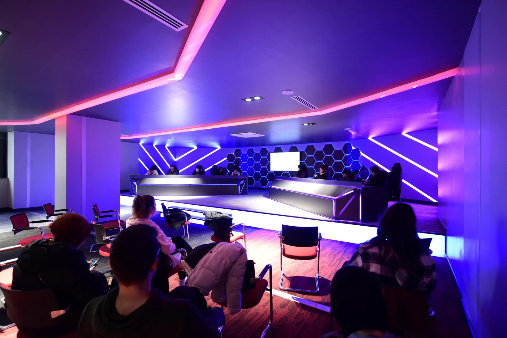 Pendik Gençlik Gelişim ve Teknoloji Merkezi